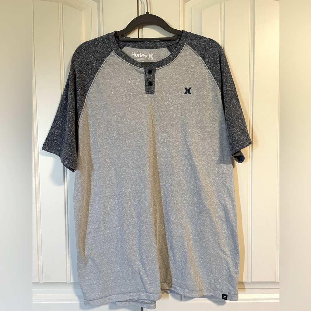 Hurley Two Button Gray and Blue Shirt Size Large